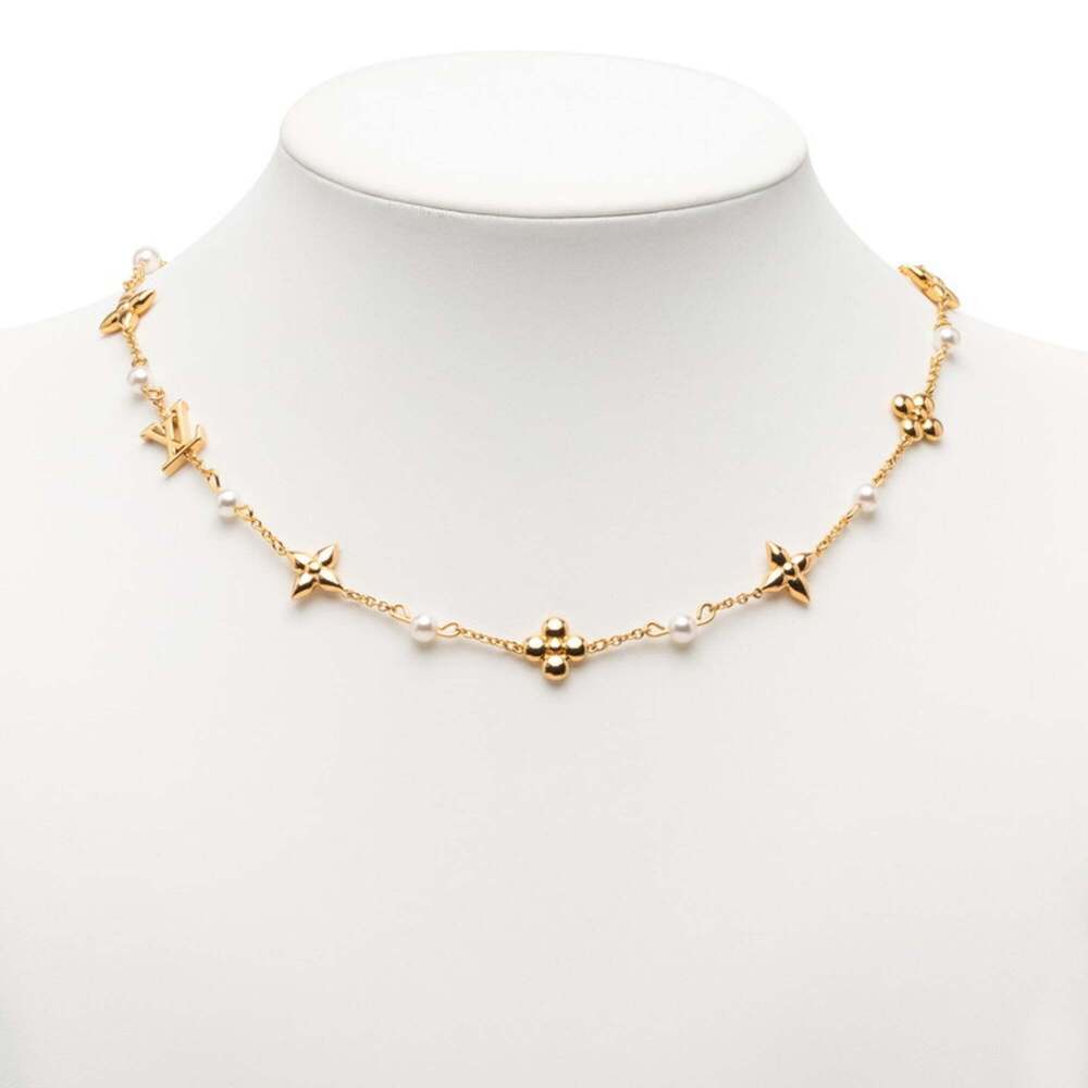 LOUIS VUITTON Gold Pearl Necklace - Picture 6 of 7